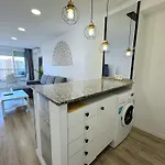 Karola 9 * Benidorm
