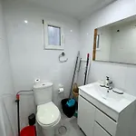 Karola 9 Apartment
